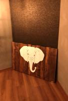 Elephant portrait table